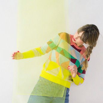 Jersey Carpas. Diseño de Trol: marca española de moda sostenible con mucho Color.