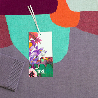 Jersey Pétalos. Diseño de Trol: marca española de moda sostenible con mucho Color.