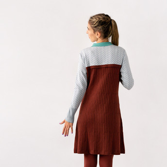 Vestido Ochos. Diseño de Trol: marca española de moda sostenible con mucho Color.