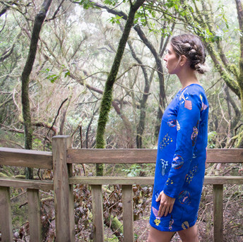 Vestido Bichos. Diseño de Trol: marca española de moda sostenible con mucho Color.